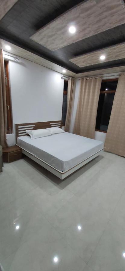 Solitude Inn Bnb Shimla Buitenkant foto
