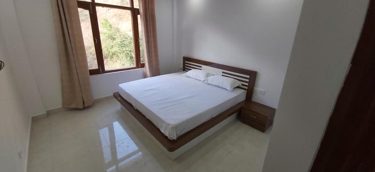 Solitude Inn Bnb Shimla Buitenkant foto
